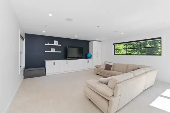 565 Mathers Avenue, West Vancouver For Sale - image 35