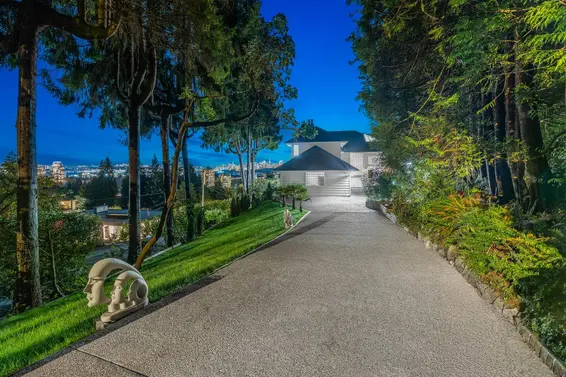 816 Anderson Crescent, West Vancouver For Sale - image 10