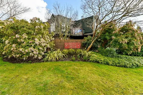 313 2800 Chesterfield Avenue, North Vancouver