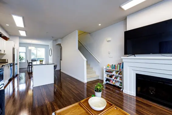 712 Orwell Street, North Vancouver For Sale - image 5