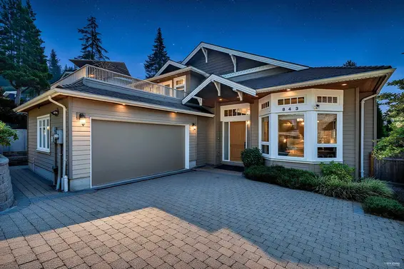 843 Canyon Boulevard, North Vancouver For Sale - image 1