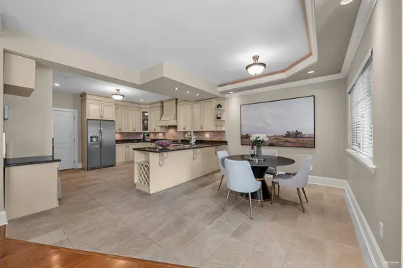 843 Canyon Boulevard, North Vancouver For Sale - image 12
