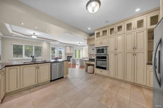 843 Canyon Boulevard, North Vancouver For Sale - image 14