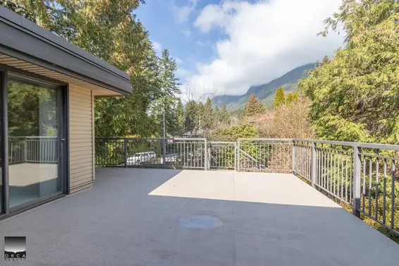 4524 Marineview Crescent, North Vancouver For Sale - image 5