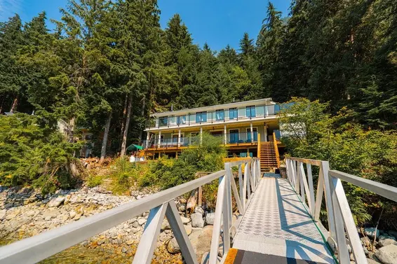 29 East Croker Island, North Vancouver For Sale - image 2