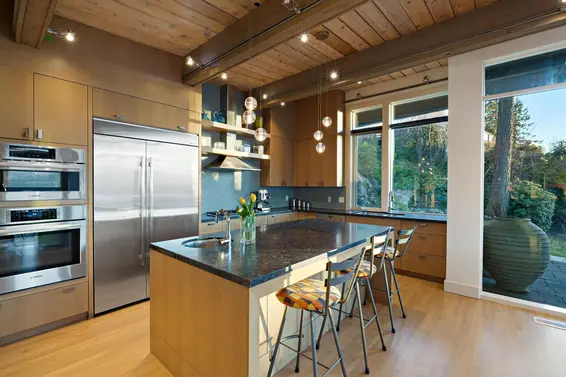 6235 Overstone Drive, West Vancouver For Sale - image 15