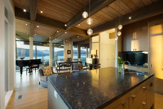 6235 Overstone Drive, West Vancouver For Sale - image 16