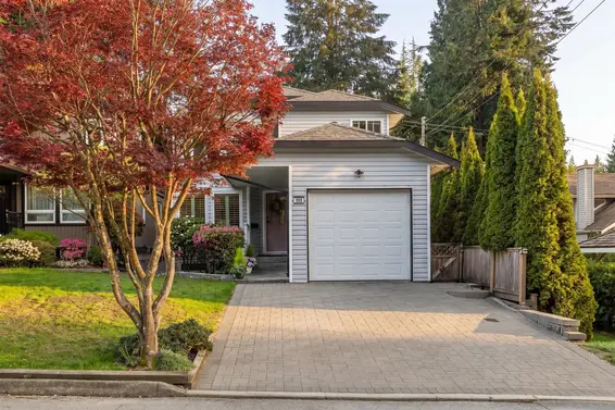 999 Canyon Boulevard, North Vancouver