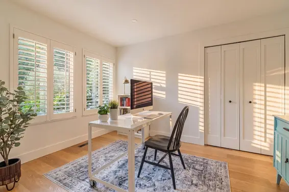 999 Canyon Boulevard, North Vancouver For Sale - image 13