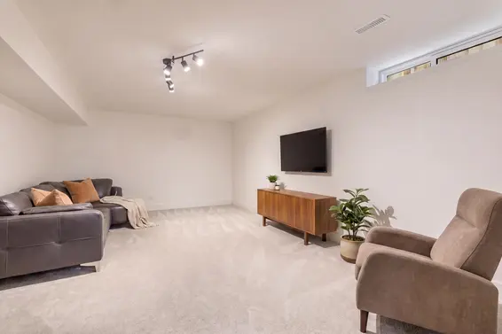 999 Canyon Boulevard, North Vancouver For Sale - image 24