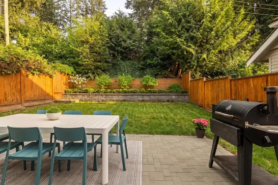 999 Canyon Boulevard, North Vancouver For Sale - image 26