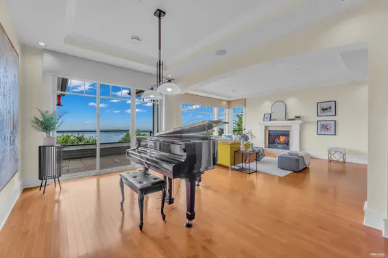 2673 Folkestone Way, West Vancouver For Sale - image 4