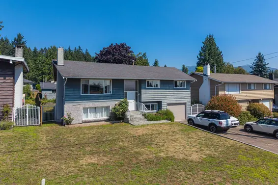 854 East 16th Street, North Vancouver For Sale - image 1