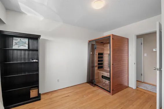 854 East 16th Street, North Vancouver For Sale - image 16