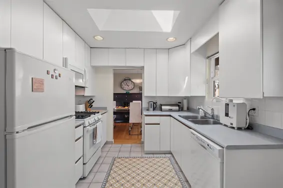 854 East 16th Street, North Vancouver For Sale - image 7