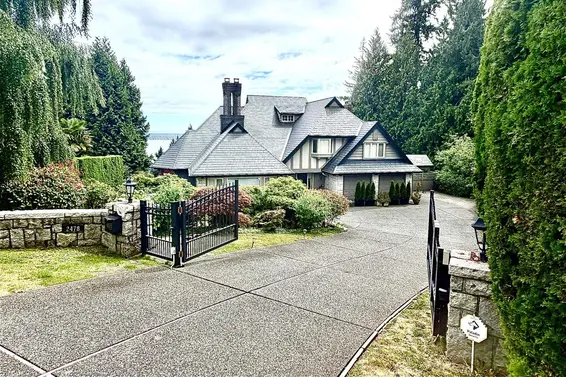 2478 Westhill Court, West Vancouver