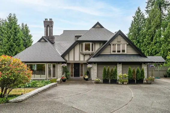 2478 Westhill Court, West Vancouver For Sale - image 2