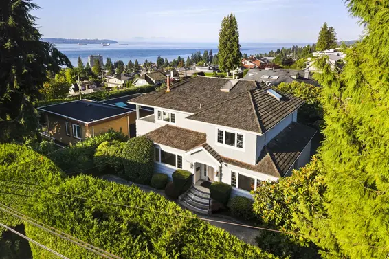 1631 22nd Street, West Vancouver For Sale - image 1