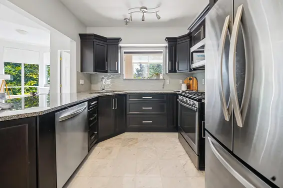 521 3629 Deercrest Drive, North Vancouver For Sale - image 2