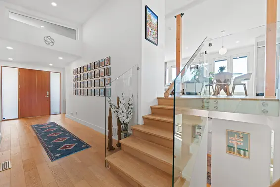 2907 Eddystone Crescent, North Vancouver For Sale - image 2