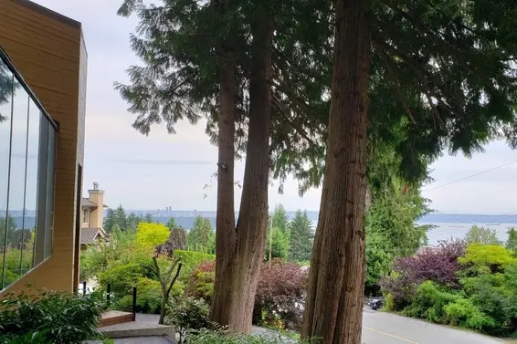 2222 Chairlift Road, West Vancouver For Sale - image 5