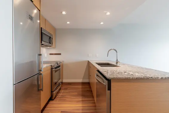302 135 East 17th Street, North Vancouver For Sale - image 11