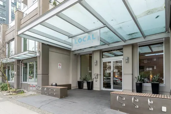 302 135 East 17th Street, North Vancouver For Sale - image 32