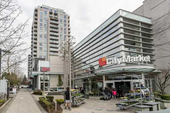 302 135 East 17th Street, North Vancouver For Sale - image 34