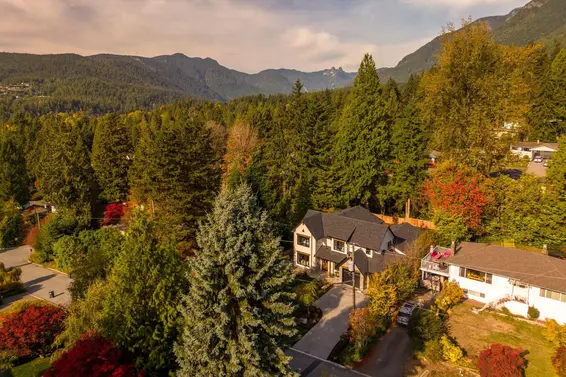 868 Canyon Boulevard, North Vancouver For Sale - image 38
