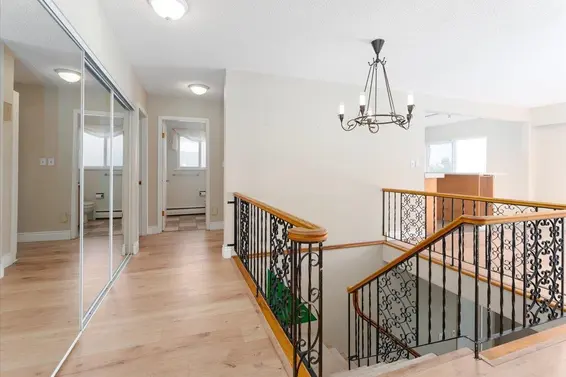 1228 Adderley Street, North Vancouver For Sale - image 25