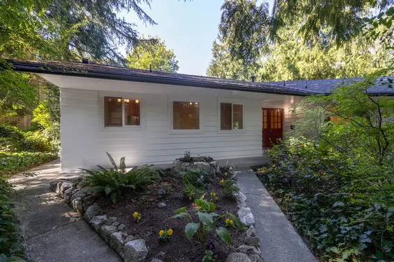 5733 Bluebell Drive, West Vancouver For Sale - image 2