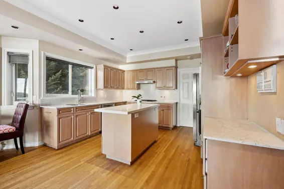 350 Kelvin Grove Way, Lions Bay For Sale - image 9