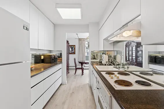 508 2024 Fullerton Avenue, North Vancouver For Sale - image 23