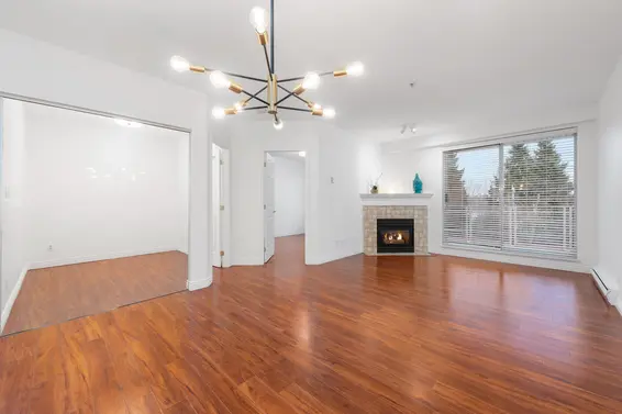 217 3629 Deercrest Drive, North Vancouver