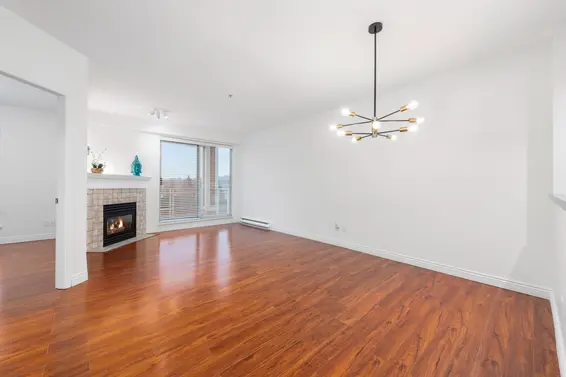 217 3629 Deercrest Drive, North Vancouver For Sale - image 7