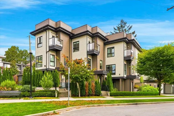 226 East 8th Street, North Vancouver For Sale - image 1
