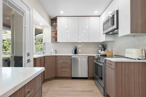 3581 Bluebonnet Road, North Vancouver For Sale - image 11