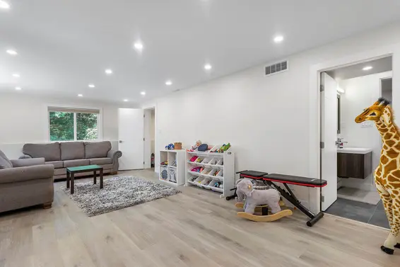 3581 Bluebonnet Road, North Vancouver For Sale - image 25