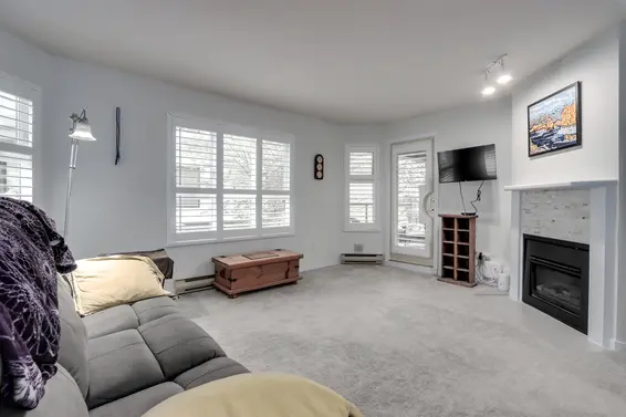 205 1535 Chesterfield Avenue, North Vancouver For Sale - image 10