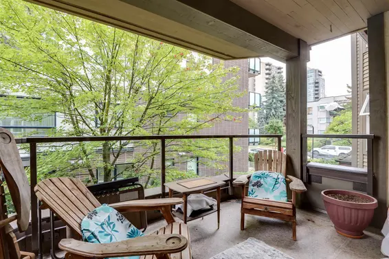 205 1535 Chesterfield Avenue, North Vancouver For Sale - image 17