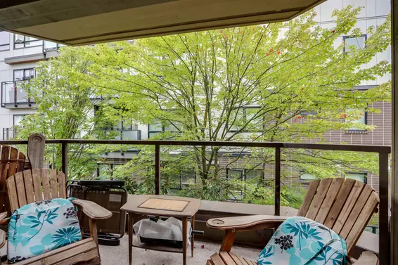 205 1535 Chesterfield Avenue, North Vancouver For Sale - image 18