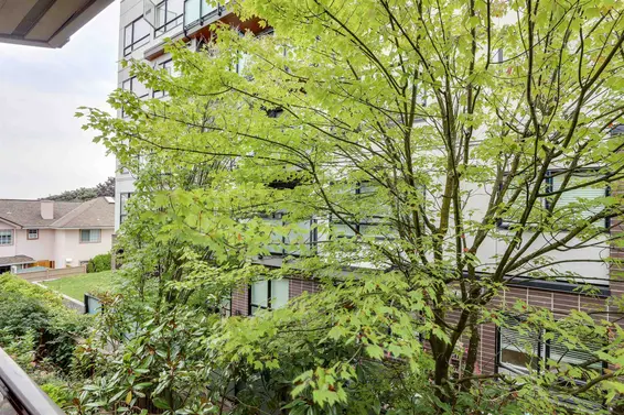 205 1535 Chesterfield Avenue, North Vancouver For Sale - image 19