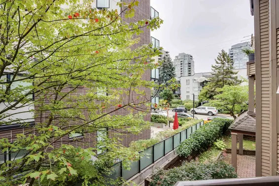 205 1535 Chesterfield Avenue, North Vancouver For Sale - image 20