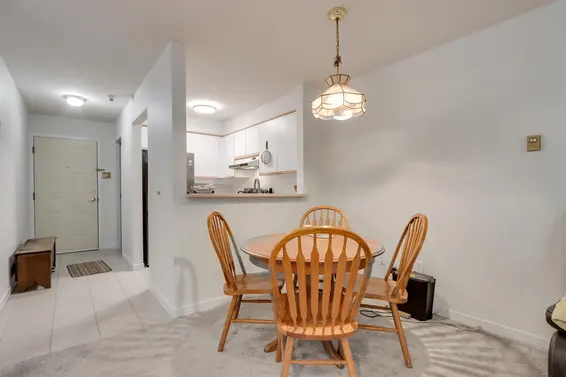 205 1535 Chesterfield Avenue, North Vancouver For Sale - image 6