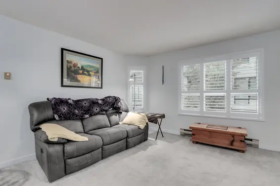 205 1535 Chesterfield Avenue, North Vancouver For Sale - image 8