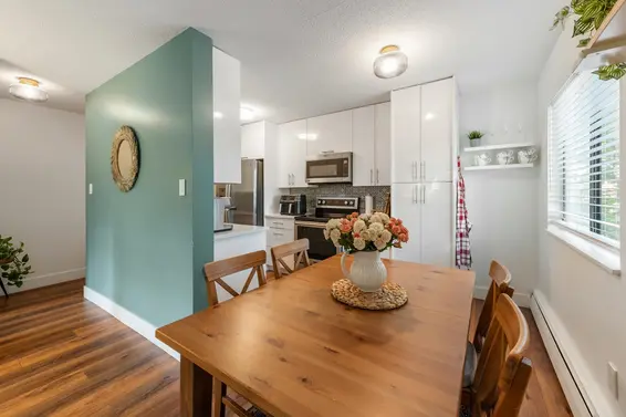 204 131 West 4th Street, North Vancouver For Sale - image 2