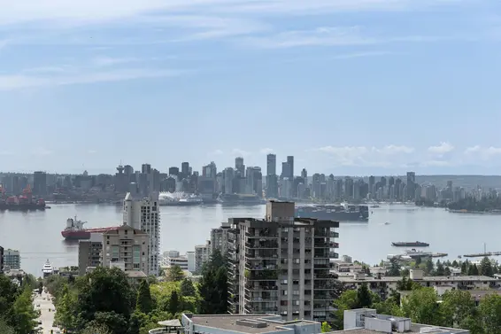 1004 135 East 13th Street, North Vancouver For Sale - image 3