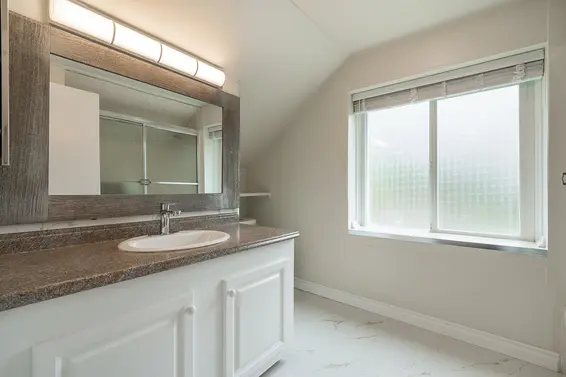1819 Inglewood Avenue, West Vancouver For Sale - image 16