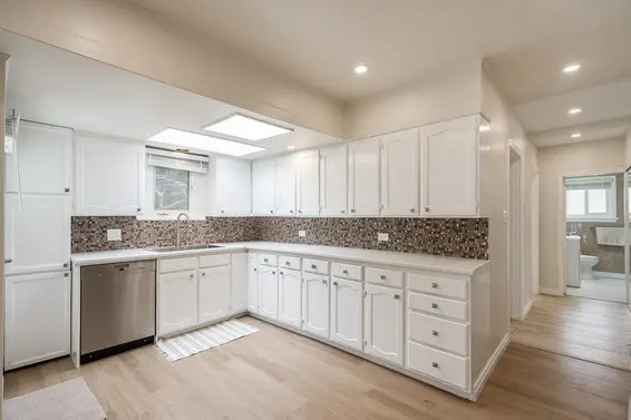 1819 Inglewood Avenue, West Vancouver For Sale - image 6