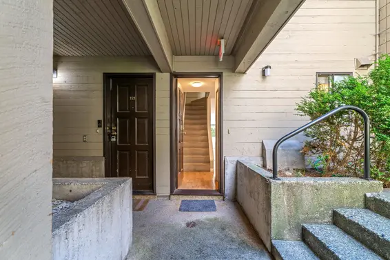 122 1363 Clyde Avenue, West Vancouver For Sale - image 12